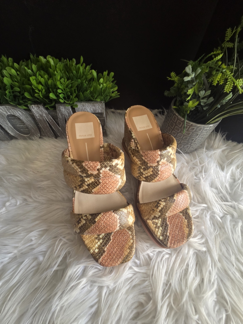 Dolce Vita Snake-Print Double Strap Sandals in Tan, Brown  & Pink. Size 7.5